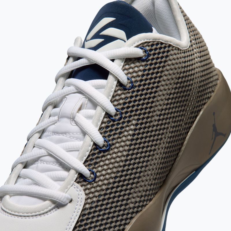 Кросівки для баскетболу чоловічі Jordan Luka 77 olive grey/white/midnight navy 3