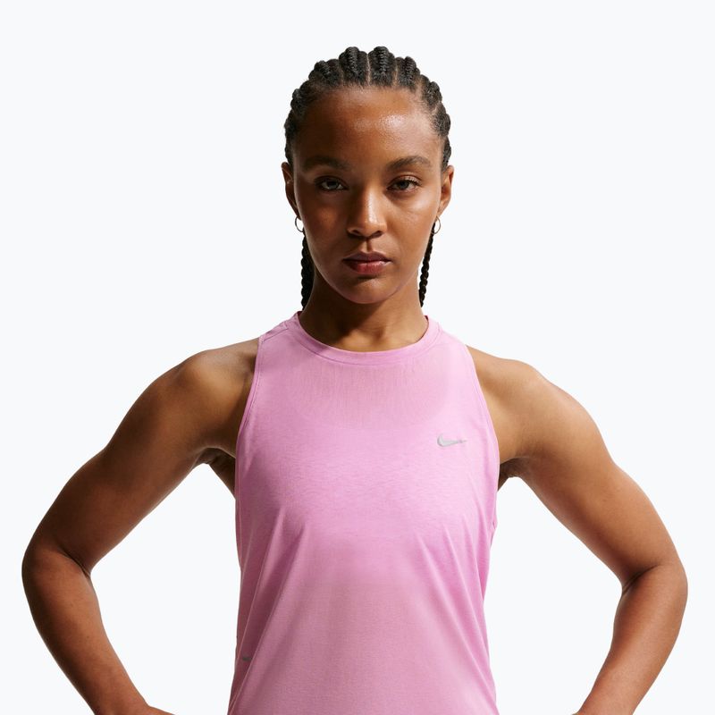 Футболка для бігу жіноча Nike Swift Breathe Dri-Fit light magenta/photon dust 4