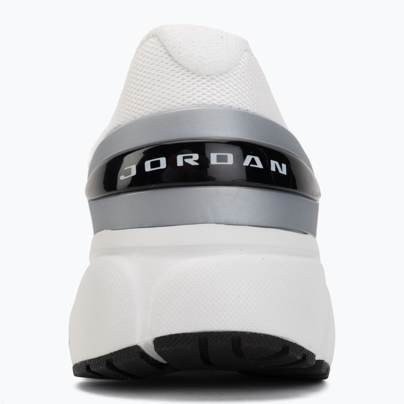 Жіноче взуття Jordan Trunner Flow summit white/metallic silver/black 6