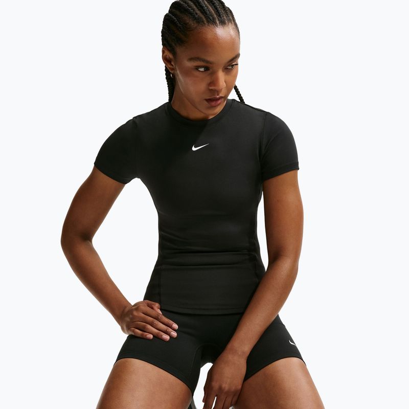 Футболка для тренувань жіноча Nike One Fitted black/white 4