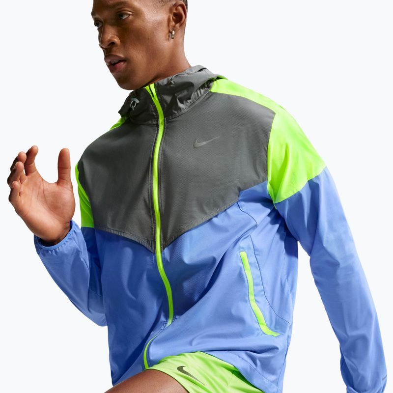 Куртка для бігу чоловіча Nike Impossibly Light Windrunner royal pulse/smoke grey/volt ice 5