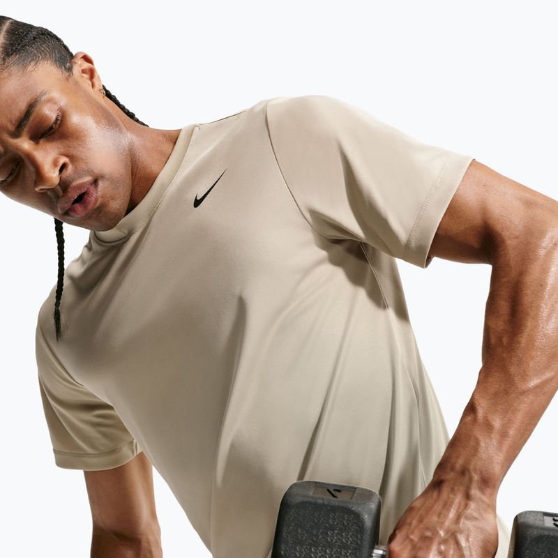 Футболка для тренувань чоловіча Nike Dri-FIT Training T-Shirt desert khaki/black 6