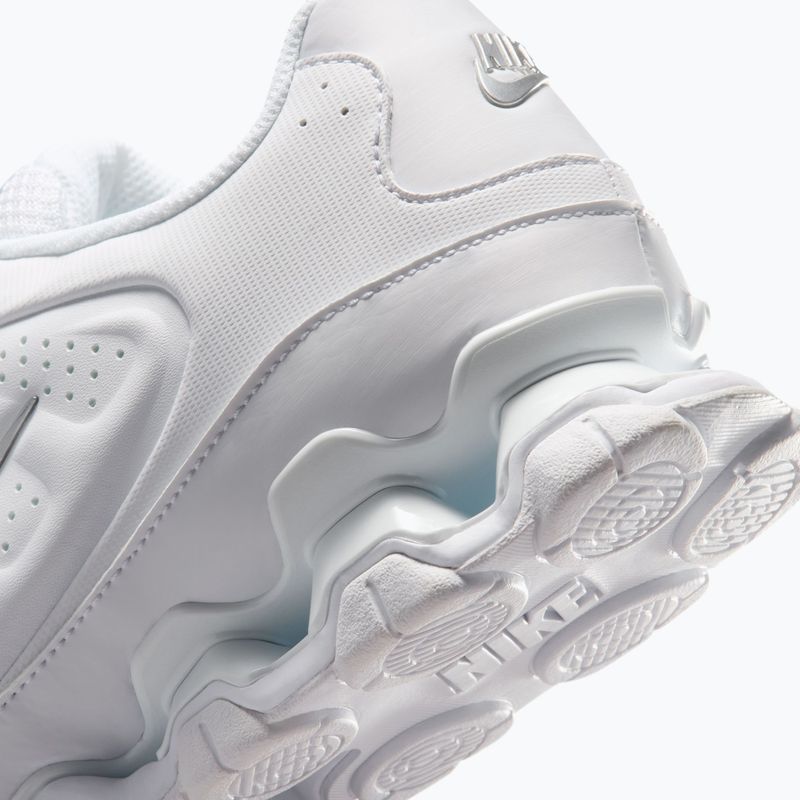 Взуття жіноче Nike Reax 8 LTR white/pure platinum/metallic silver 4