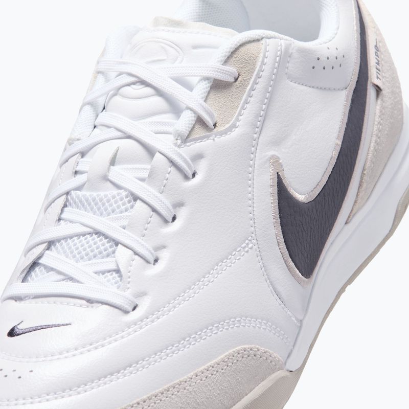 Кросівки футбольні чоловічі Nike Streetgato white/moon particle/gridiron 5