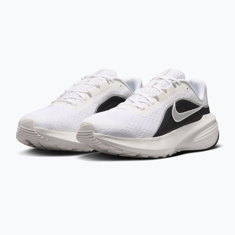 Кросівки для бігу жіночі Nike Downshifter 14 white/summit white/metallic silver 3