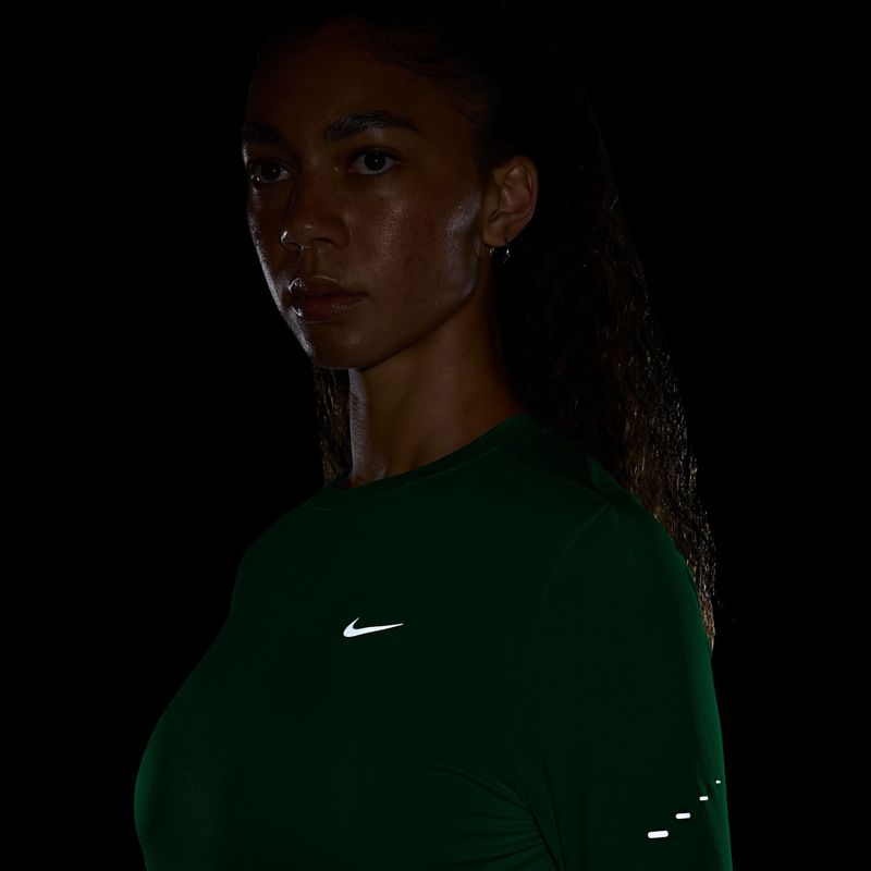 Лонгслів для бігу жіночий Nike Swift Dri-FIT UV illusion green 4