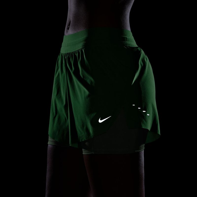 Шорти для бігу жіночі Nike Swift Mid-Rise 2in1 illusion green 8