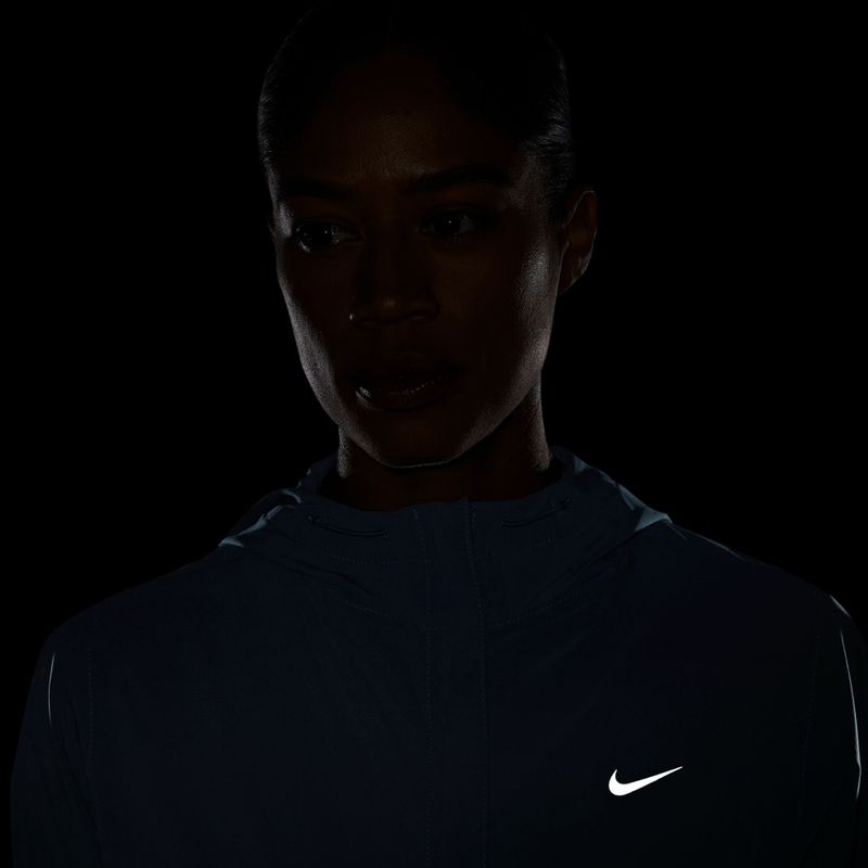 Куртка для бігу жіноча Nike Swift aluminum 4