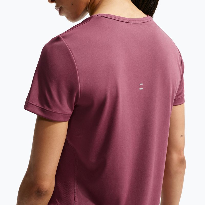 Футболка для бігу жіноча Nike Tempo pink smoke 5