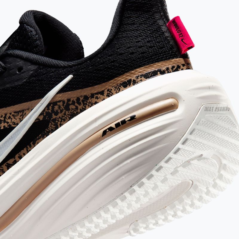 Кросівки для бігу жіночі Nike Winflo 12 black/british khaki/fusion red/sail 6