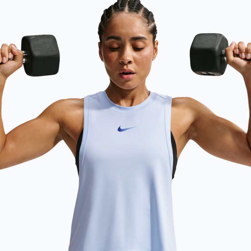 Футболка для тренувань жіноча Nike Pro hydrogen blue/old royal 4