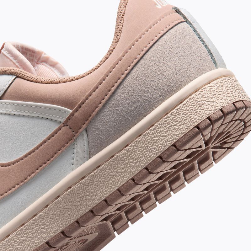 Взуття жіноче Jordan Air Skyline Low summit white/sail/legend md brown 6