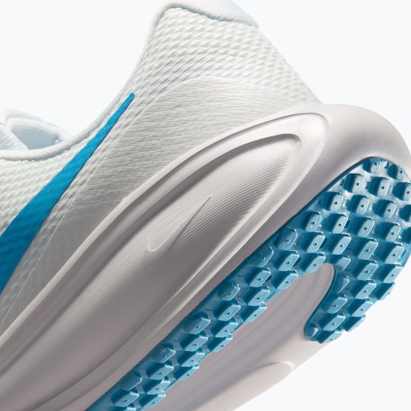 Кросівки для бігу чоловічі Nike Revolution 8 off white/vast grey/light current blue 8