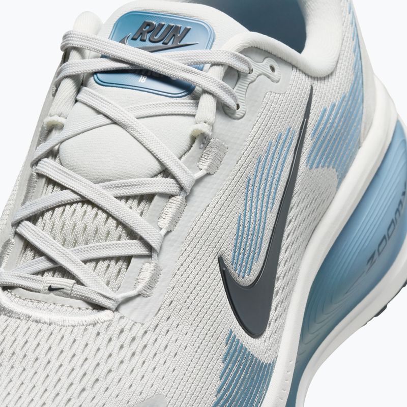 Кросівки для бігу чоловічі Nike Vomero 18 grey fog/off white/dark obsidian 7