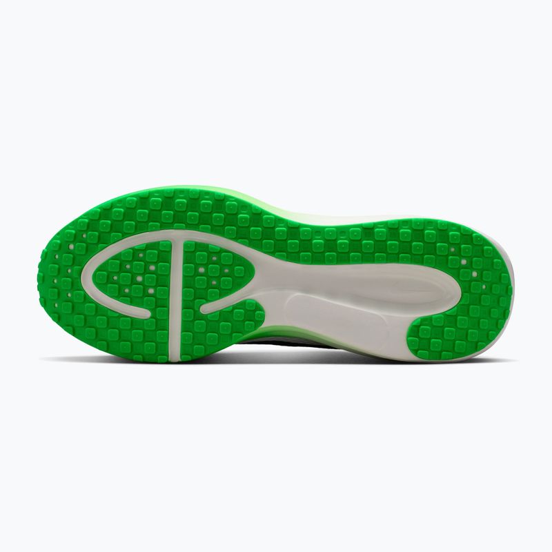 Кросівки для бігу чоловічі Nike Revolution 8 white/green spark/midnight navy 4