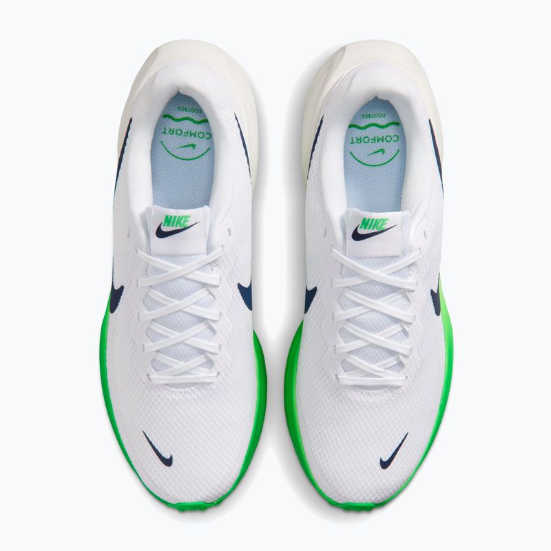 Кросівки для бігу чоловічі Nike Revolution 8 white/green spark/midnight navy 5