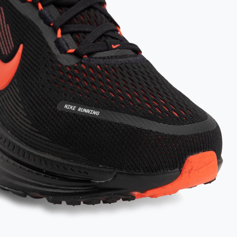 Кросівки для бігу чоловічі Nike Vomero 18 black/university red/bright crimson 7