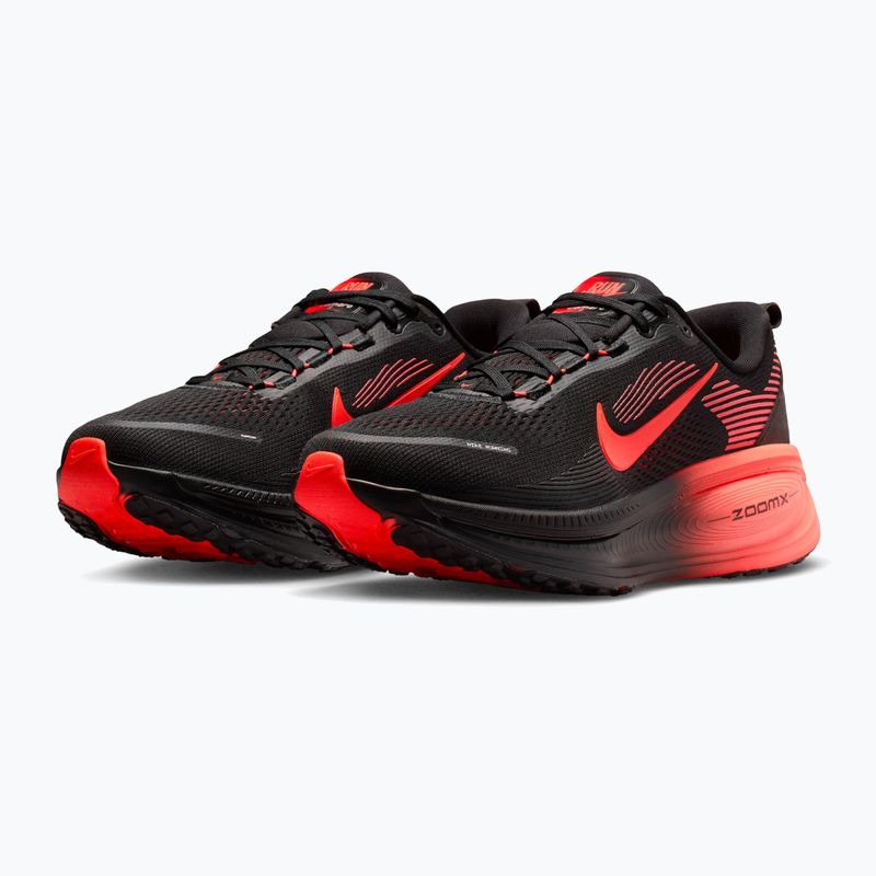 Кросівки для бігу чоловічі Nike Vomero 18 black/university red/bright crimson 3