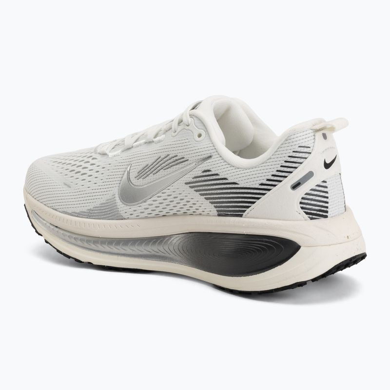 Кросівки для бігу жіночі Nike Vomero 18 summit white/sail/metallic silver 3
