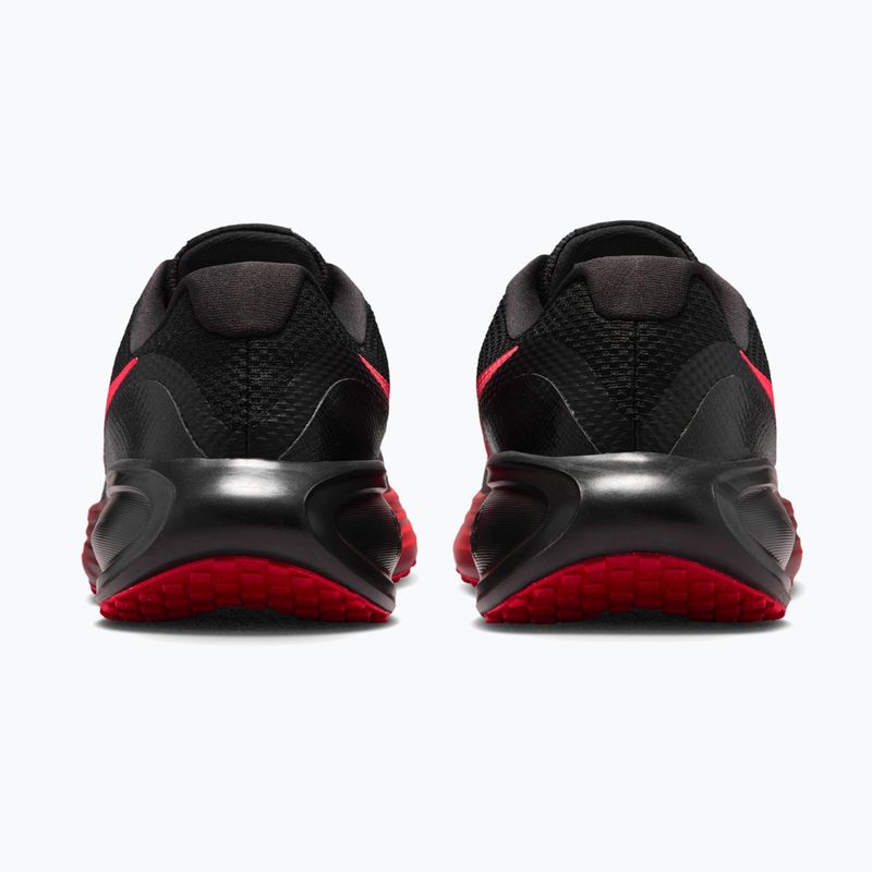 Кросівки для бігу чоловічі Nike Revolution 8 black/university red/red orbit 6