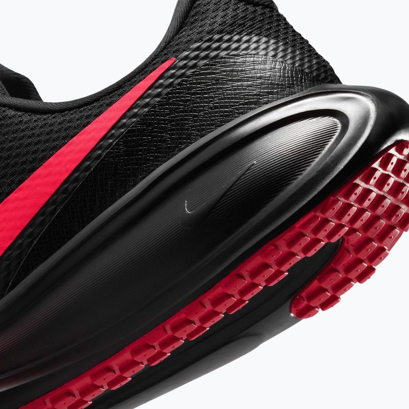 Кросівки для бігу чоловічі Nike Revolution 8 black/university red/red orbit 8