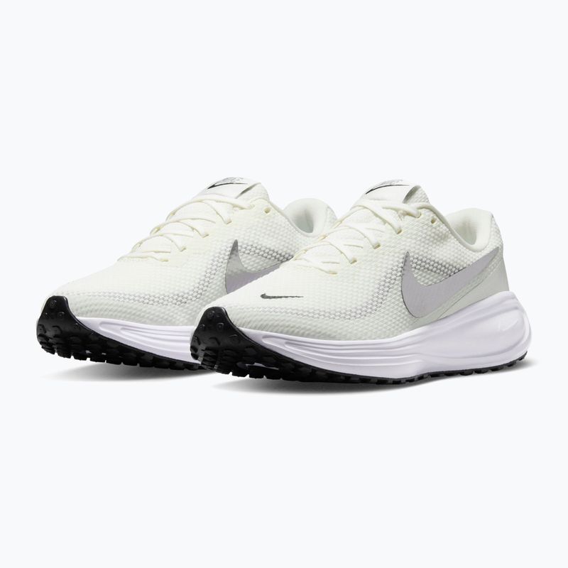 Кросівки для бігу жіночі Nike Revolution 8 sail/white/black/metallic silver 3