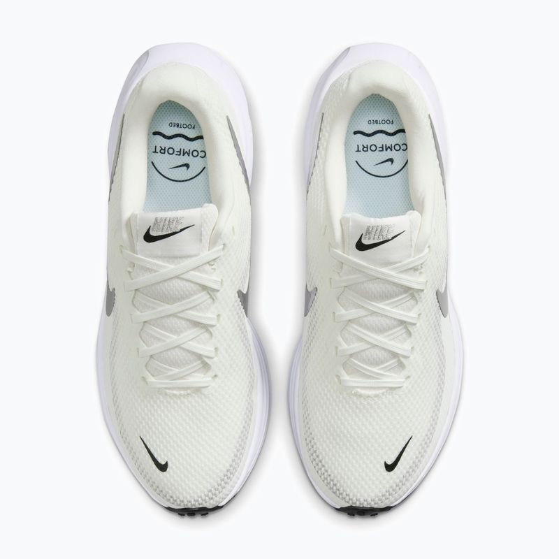 Кросівки для бігу жіночі Nike Revolution 8 sail/white/black/metallic silver 5