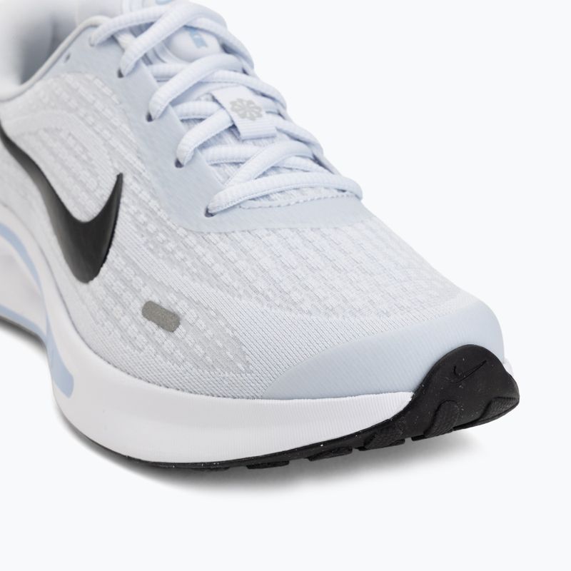 Кросівки для бігу жіночі Nike Journey Run football grey/white/aluminum/anthracite 7