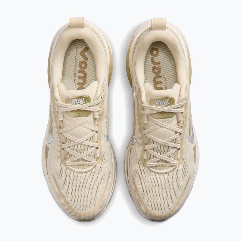 Кросівки для бігу чоловічі Nike Vomero 18 light khaki/desert khaki/metallic silver 3