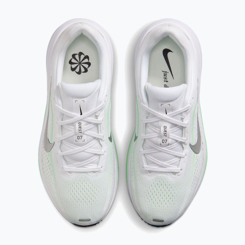 Кросівки для бігу жіночі Nike Quest 7 white/illusion green/metallic silver 5