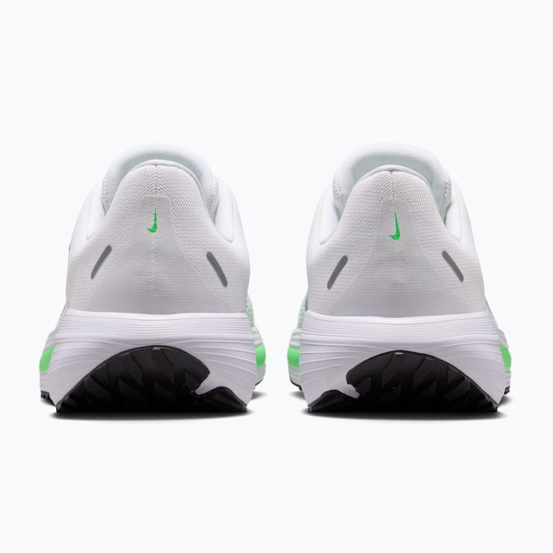 Кросівки для бігу жіночі Nike Quest 7 white/illusion green/metallic silver 6