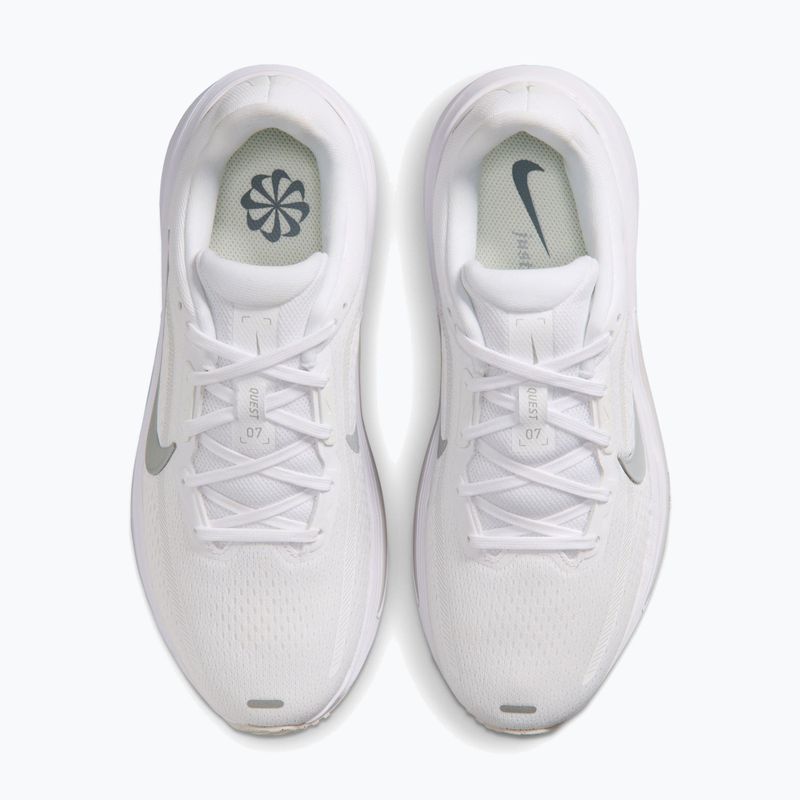 Кросівки для бігу жіночі Nike Quest 7 white/vast grey/vast grey/wolf grey 5