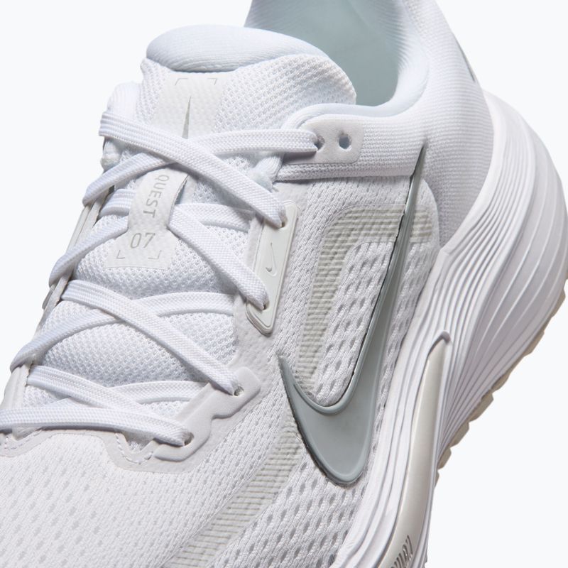 Кросівки для бігу жіночі Nike Quest 7 white/vast grey/vast grey/wolf grey 7
