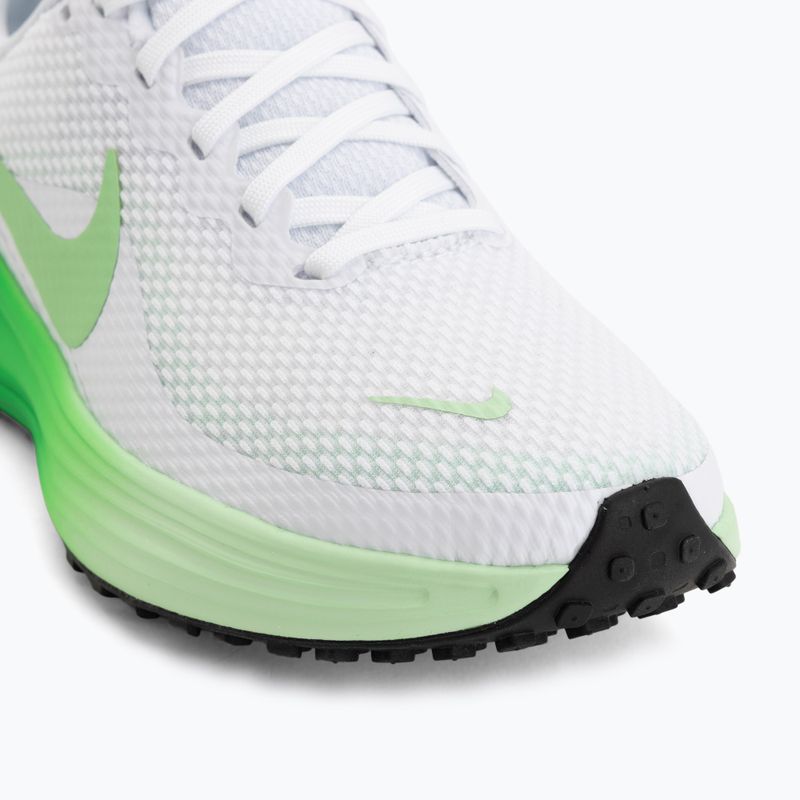 Кросівки для бігу жіночі Nike Revolution 8 white/cucumber calm/illusion green 7
