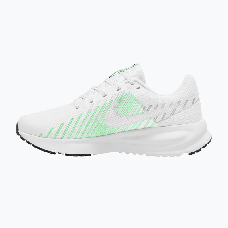 Кросівки для бігу жіночі Nike Run Defy white/cucumber calm/black/illusion green 2