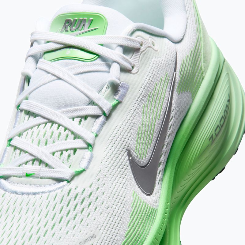 Кросівки для бігу жіночі Nike Vomero 18 white/illusion green/metallic silver 7