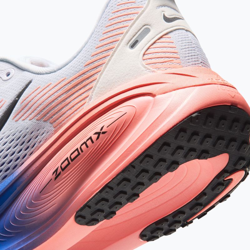 Кросівки для бігу чоловічі Nike Vomero 18 white/racer blue/atomic pink/black 8