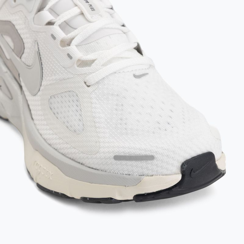 Кросівки для бігу жіночі Nike Structure Plus summit white/photon dust/metallic silver 7