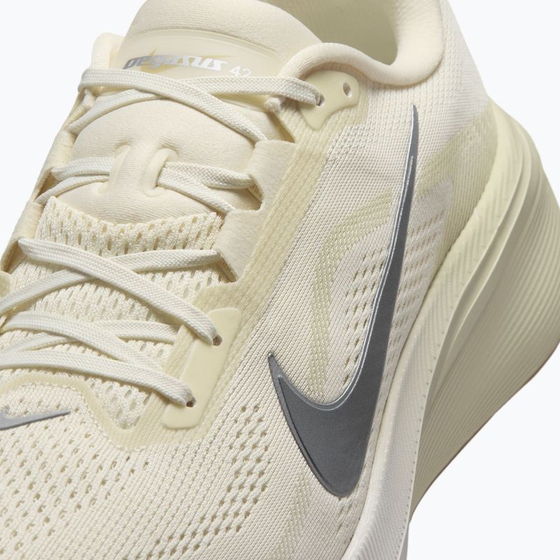 Кросівки для бігу чоловічі Nike Pegasus 42 coconut milk/light khaki/metallic silver 5