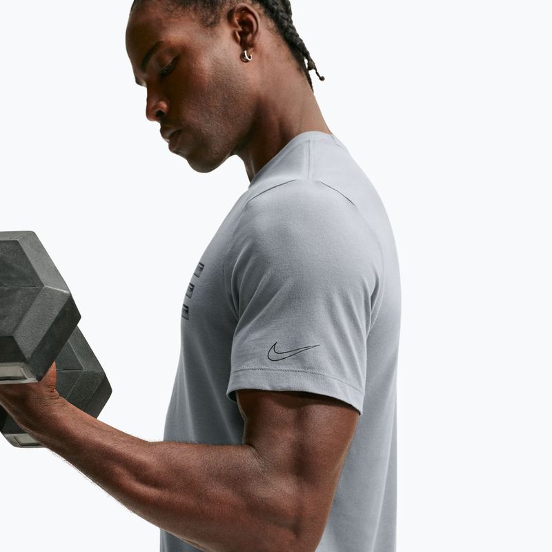 Футболка для тренувань чоловіча Nike Dri-FIT Training T-Shirt smoke grey/black 5