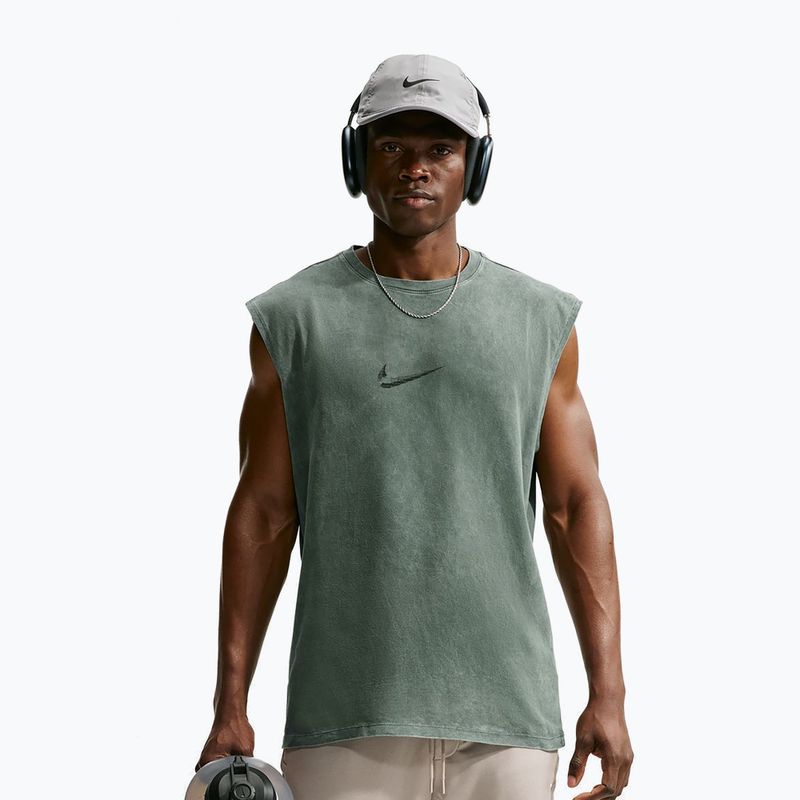 Футболка для тренувань чоловіча Nike Sleeveless T-Shirt camo green/light army