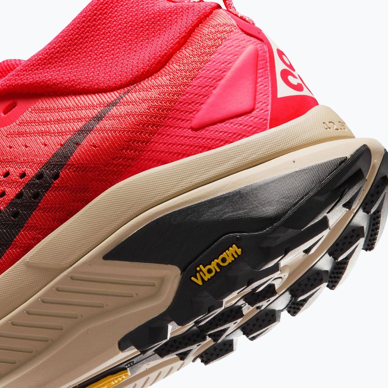 Чоловічі бігові кросівки Nike ACG Zegama Trail light crimson/light orewood brown/black/black 6