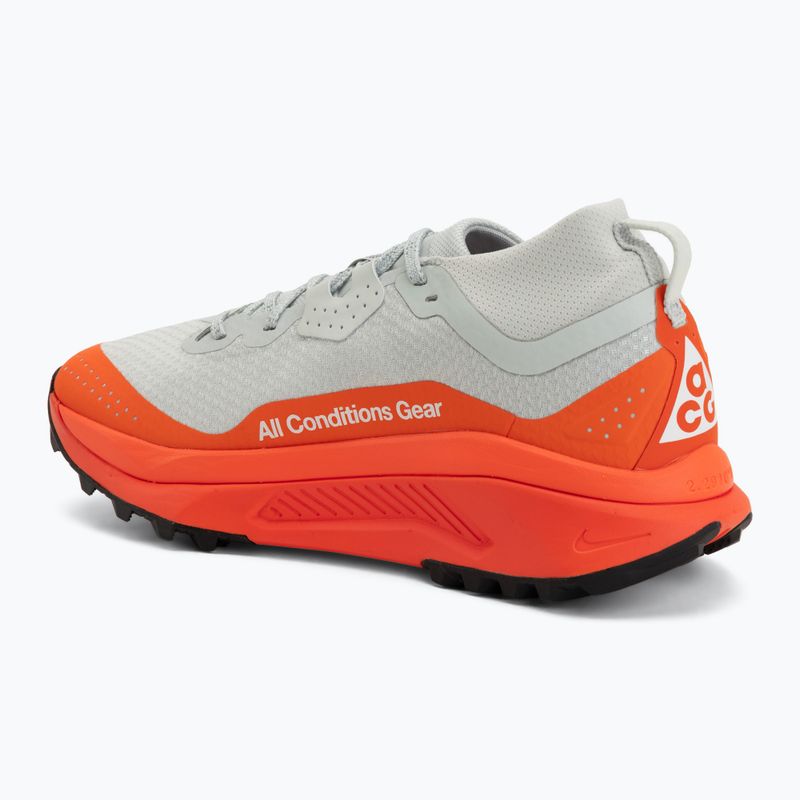 Кросівки для бігу чоловічі Nike ACG Zegama Trail GORE-TEX light silver/safety orange/summit white 3