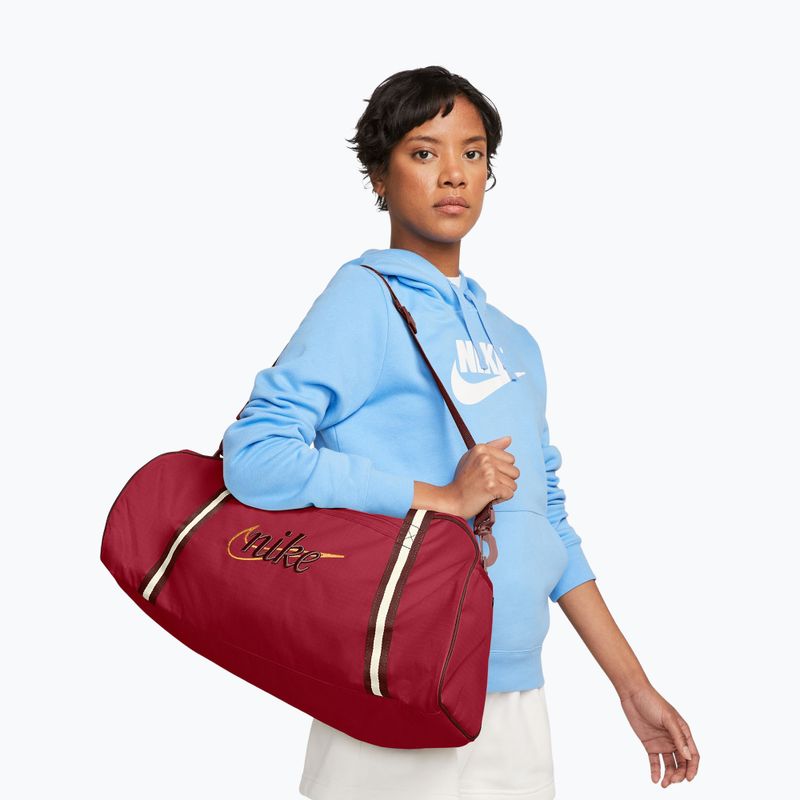 Сумка для тренувань жіноча Nike Gym Club Retro 24 l tough red/mystic dates/mystic dates 9
