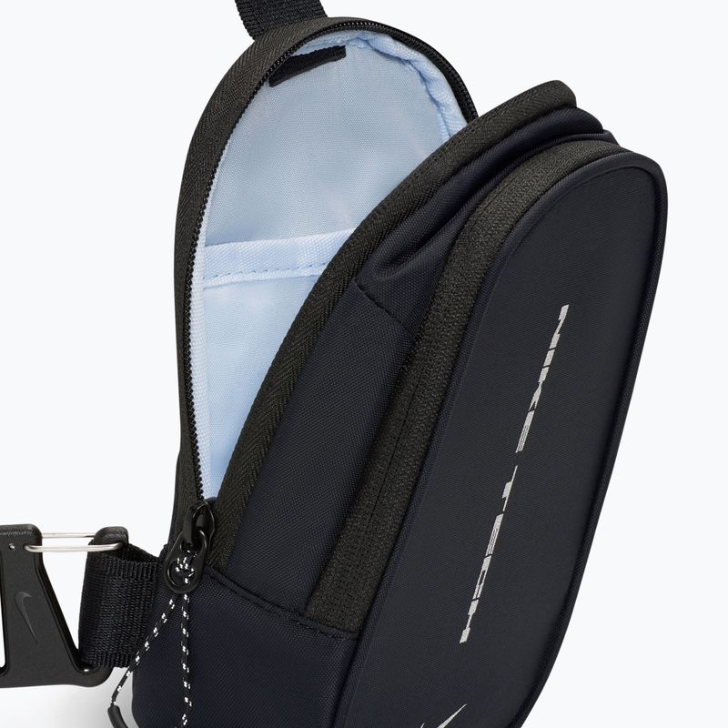 Сумка Nike Tech Commute 1 l black/black/reflect silver 4