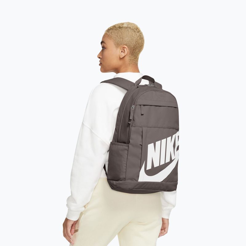 Рюкзак міський Nike Elemental 21 l cave stone/cave stone/white 9
