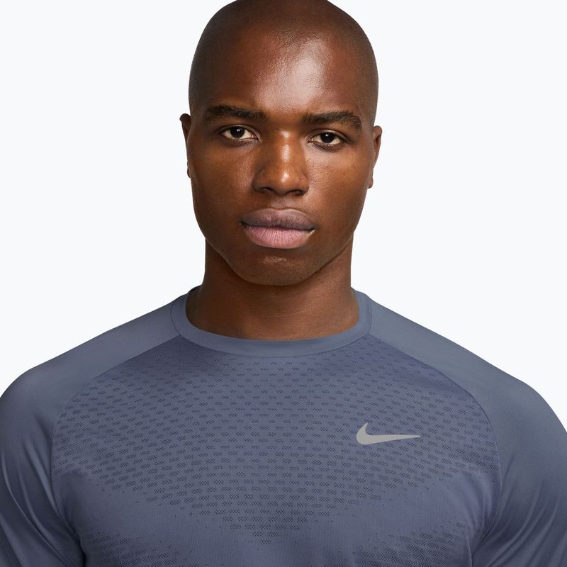 Футболка для бігу чоловіча Nike Stride diffused blue 3