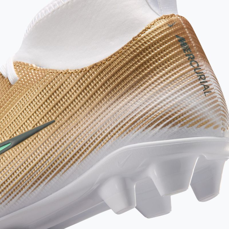 Футбольне взуття дитяче Nike Jr. Mercurial Superfly 11 Club "Kylian Mbappé" metallic gold/green glow 6