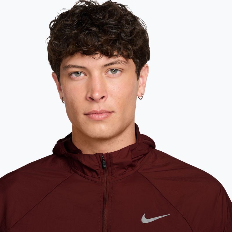 Куртка для бігу чоловіча Nike Stride mystic dates/tough red 3