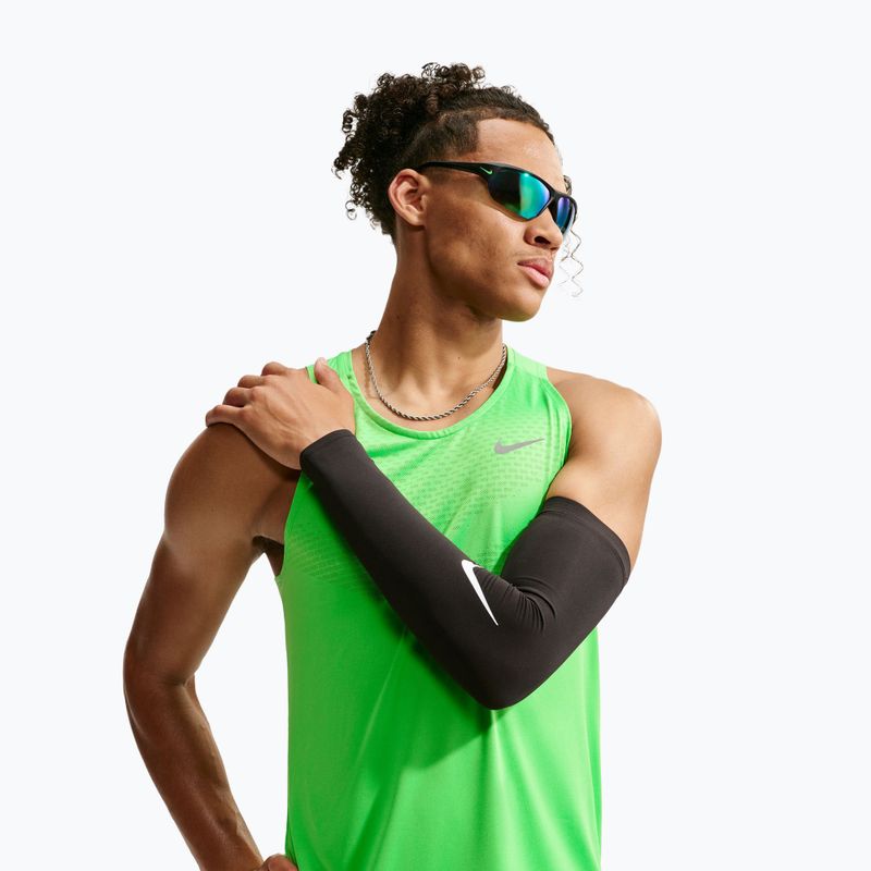 Футболка для бігу чоловіча Nike Stride green spark 4